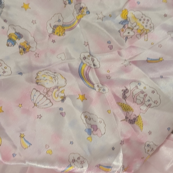 Cute Play satin Pink girl robe with pink sleeper hat, new, no tags, age size 8. - Picture 6 of 8